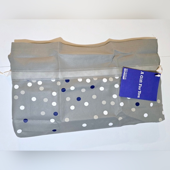 One of a Kind "Sharks Steal Christmas" Sweater Unisex Large - Picture 15 of 15